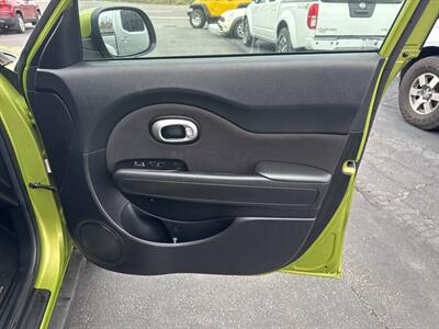 2015 Kia Soul Base 4dr Crossover 6A   - Photo 24 - Hazleton, PA 18201