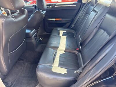 2010 Chrysler 300C AWD 4dr Sedan   - Photo 16 - Hazleton, PA 18201