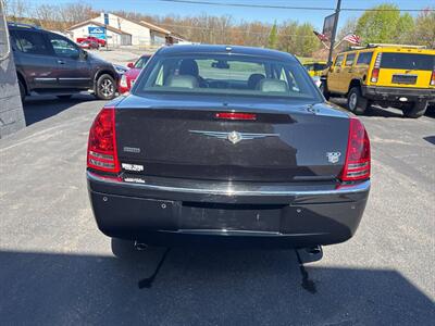 2010 Chrysler 300C AWD 4dr Sedan   - Photo 7 - Hazleton, PA 18201