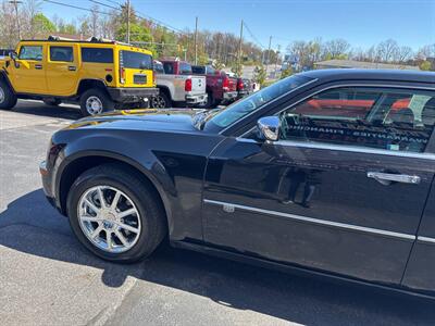 2010 Chrysler 300C AWD 4dr Sedan   - Photo 4 - Hazleton, PA 18201