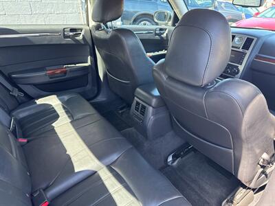 2010 Chrysler 300C AWD 4dr Sedan   - Photo 22 - Hazleton, PA 18201