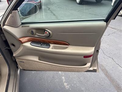 2001 Buick LeSabre Custom 4dr Sedan   - Photo 22 - Hazleton, PA 18201