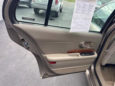 2001 Buick LeSabre Custom 4dr Sedan   - Photo 15 - Hazleton, PA 18201