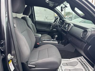 2017 Toyota Tacoma TRD Off Road 4x4 4dr Double Cab 5.0 ft SB 6A - Photo 23 - Hazleton, PA 18201
