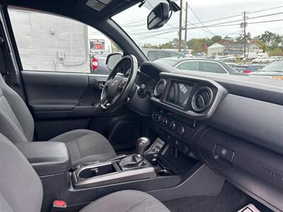 2017 Toyota Tacoma TRD Off Road 4x4 4dr Double Cab 5.0 ft SB 6A - Photo 25 - Hazleton, PA 18201
