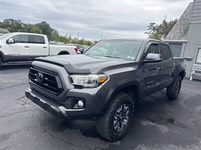 2017 Toyota Tacoma TRD Off Road 4x4 4dr Double Cab 5.0 ft SB 6A - Photo 3 - Hazleton, PA 18201