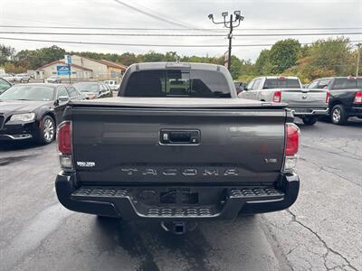 2017 Toyota Tacoma TRD Off Road 4x4 4dr Double Cab 5.0 ft SB 6A - Photo 7 - Hazleton, PA 18201