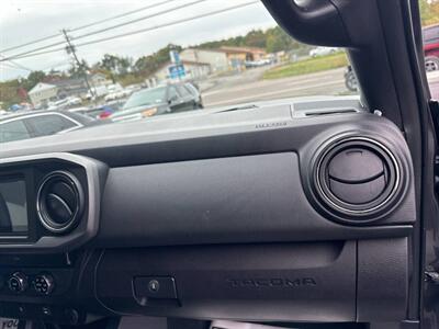 2017 Toyota Tacoma TRD Off Road 4x4 4dr Double Cab 5.0 ft SB 6A - Photo 26 - Hazleton, PA 18201