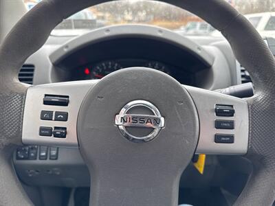 2019 Nissan Frontier SV 4x4 4dr Crew Cab 5 ft. SB 5A   - Photo 32 - Hazleton, PA 18201