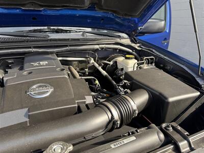 2013 Nissan Frontier SV 4x4 4dr Crew Cab 5 ft. SB Pickup 5A   - Photo 12 - Hazleton, PA 18201