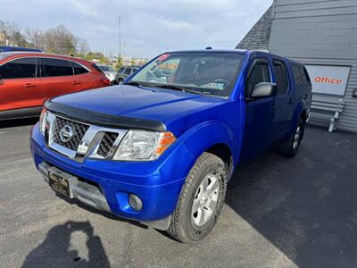2013 Nissan Frontier SV 4x4 4dr Crew Cab 5 ft. SB Pickup 5A   - Photo 3 - Hazleton, PA 18201