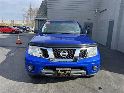 2013 Nissan Frontier SV 4x4 4dr Crew Cab 5 ft. SB Pickup 5A   - Photo 2 - Hazleton, PA 18201