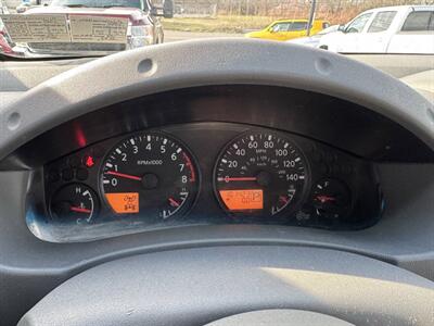2013 Nissan Frontier SV 4x4 4dr Crew Cab 5 ft. SB Pickup 5A   - Photo 31 - Hazleton, PA 18201