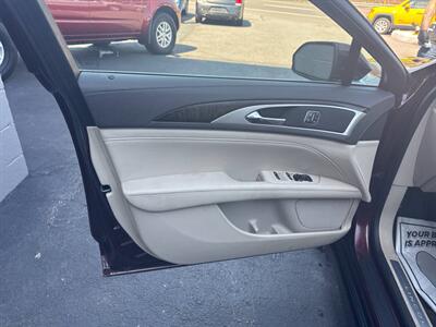 2017 Lincoln MKZ/Zephyr Select AWD 4dr Sedan   - Photo 15 - Hazleton, PA 18201