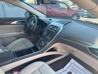 2017 Lincoln MKZ/Zephyr Select AWD 4dr Sedan   - Photo 26 - Hazleton, PA 18201
