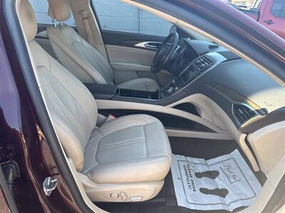 2017 Lincoln MKZ/Zephyr Select AWD 4dr Sedan   - Photo 24 - Hazleton, PA 18201
