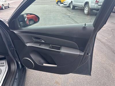 2013 Chevrolet Cruze LTZ Auto 4dr Sedan w/1SJ   - Photo 23 - Hazleton, PA 18201
