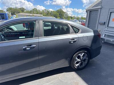 2019 Kia Forte LXS 4dr Sedan   - Photo 4 - Hazleton, PA 18201