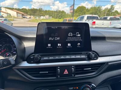 2019 Kia Forte LXS 4dr Sedan   - Photo 23 - Hazleton, PA 18201