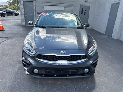 2019 Kia Forte LXS 4dr Sedan   - Photo 2 - Hazleton, PA 18201