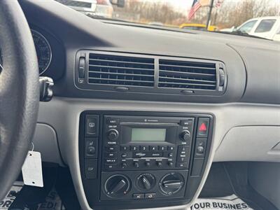 2004 Volkswagen Passat GLS 1.8T 4dr Turbo Wagon   - Photo 28 - Hazleton, PA 18201