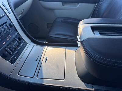 2013 Cadillac Escalade Platinum Edition AWD 4dr SUV - Photo 36 - Hazleton, PA 18201