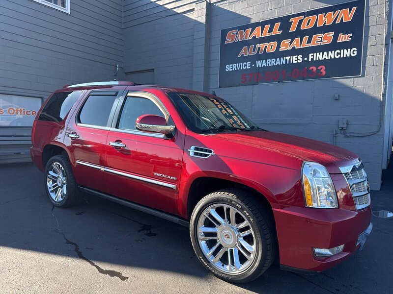 2013 Cadillac Escalade Platinum Edition AWD 4dr SUV   - Photo 1 - Hazleton, PA 18201