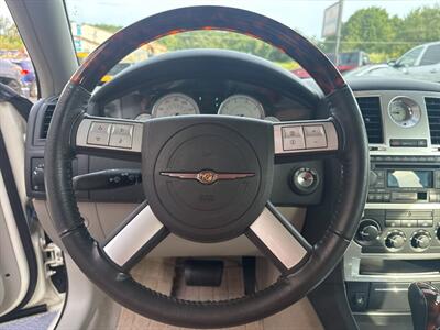 2005 Chrysler 300C 4dr Sedan - Photo 30 - Hazleton, PA 18201