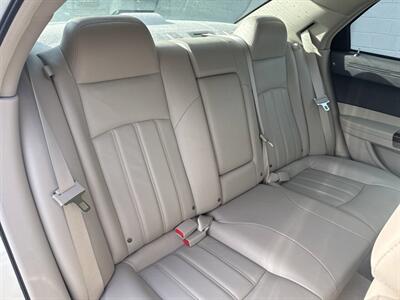 2005 Chrysler 300C 4dr Sedan - Photo 21 - Hazleton, PA 18201