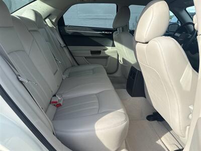 2005 Chrysler 300C 4dr Sedan - Photo 20 - Hazleton, PA 18201