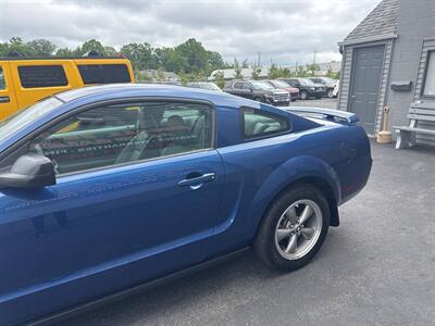 2006 Ford Mustang V6 Standard 2dr Fastback   - Photo 5 - Hazleton, PA 18201