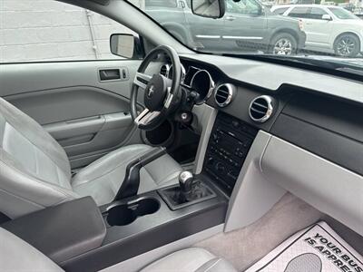 2006 Ford Mustang V6 Standard 2dr Fastback   - Photo 21 - Hazleton, PA 18201