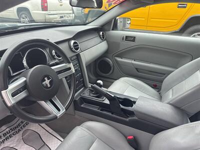 2006 Ford Mustang V6 Standard 2dr Fastback   - Photo 15 - Hazleton, PA 18201