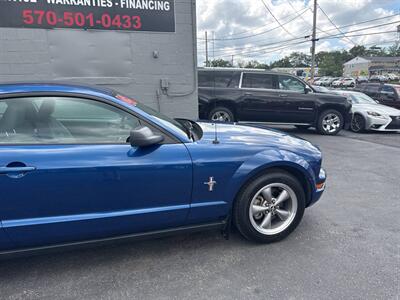 2006 Ford Mustang V6 Standard 2dr Fastback   - Photo 29 - Hazleton, PA 18201