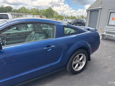 2006 Ford Mustang V6 Standard 2dr Fastback   - Photo 46 - Hazleton, PA 18201