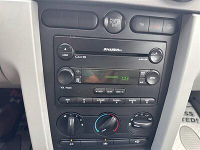 2006 Ford Mustang V6 Standard 2dr Fastback   - Photo 41 - Hazleton, PA 18201