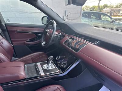 2020 Land Rover Range Rover Evoque SE - Photo 27 - Hazleton, PA 18201