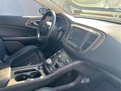 2015 Chrysler 200 C AWD 4dr Sedan   - Photo 25 - Hazleton, PA 18201
