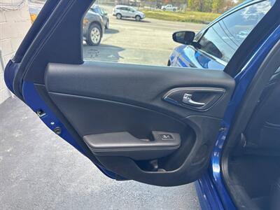 2015 Chrysler 200 C AWD 4dr Sedan   - Photo 17 - Hazleton, PA 18201