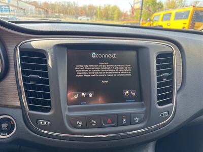 2015 Chrysler 200 C AWD 4dr Sedan   - Photo 28 - Hazleton, PA 18201