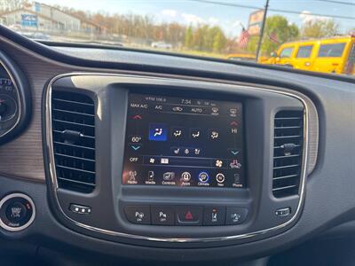 2015 Chrysler 200 C AWD 4dr Sedan   - Photo 30 - Hazleton, PA 18201