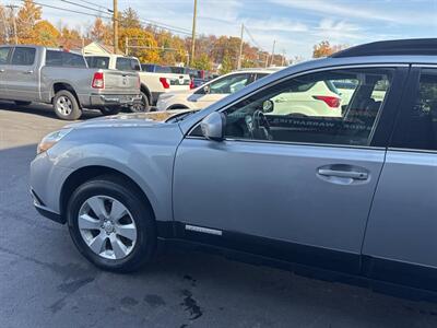 2012 Subaru Outback 2.5i Premium AWD 4dr Wagon CVT - Photo 4 - Hazleton, PA 18201