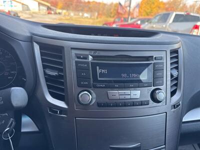 2012 Subaru Outback 2.5i Premium AWD 4dr Wagon CVT - Photo 27 - Hazleton, PA 18201