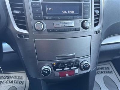 2012 Subaru Outback 2.5i Premium AWD 4dr Wagon CVT - Photo 28 - Hazleton, PA 18201