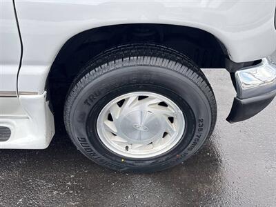 2003 Ford E 150 3dr Cargo 138 in. WB   - Photo 49 - Hazleton, PA 18201