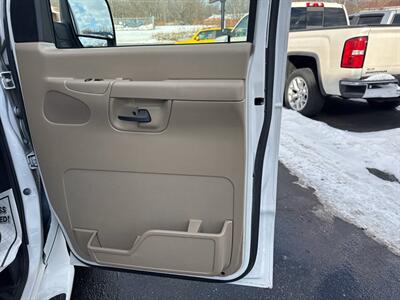 2003 Ford E 150 3dr Cargo 138 in. WB   - Photo 51 - Hazleton, PA 18201