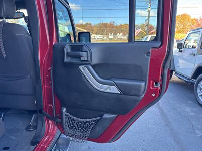 2013 Jeep Wrangler Sahara 4x4 4dr SUV   - Photo 22 - Hazleton, PA 18201