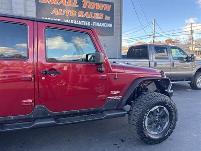 2013 Jeep Wrangler Sahara 4x4 4dr SUV   - Photo 10 - Hazleton, PA 18201