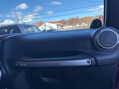 2013 Jeep Wrangler Sahara 4x4 4dr SUV   - Photo 27 - Hazleton, PA 18201