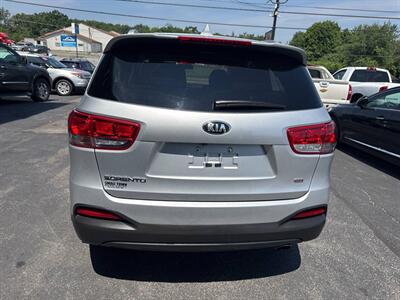 2018 Kia Sorento LX AWD 4dr SUV - Photo 7 - Hazleton, PA 18201